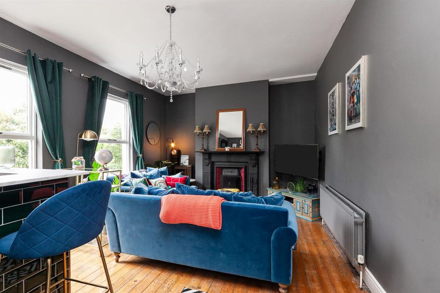 352 Ravenhill Road