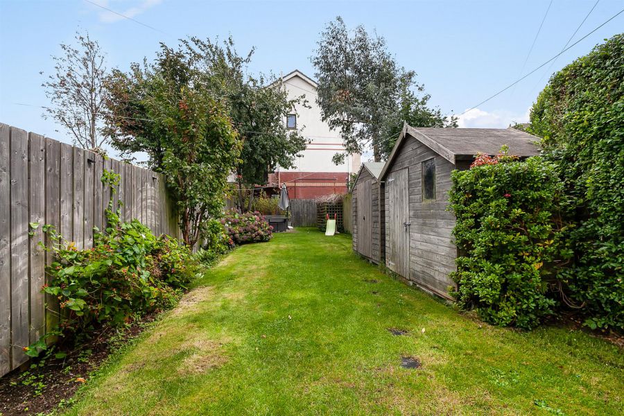 352 Ravenhill Road