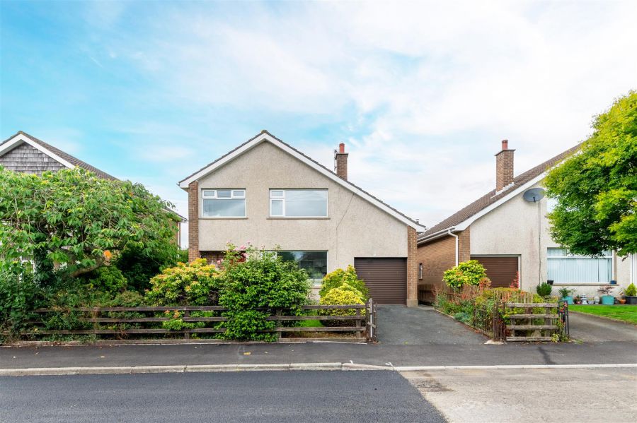 11 Moyra Crescent