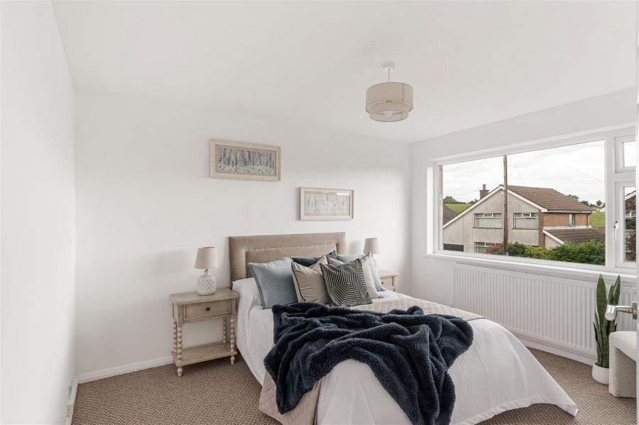 11 Moyra Crescent