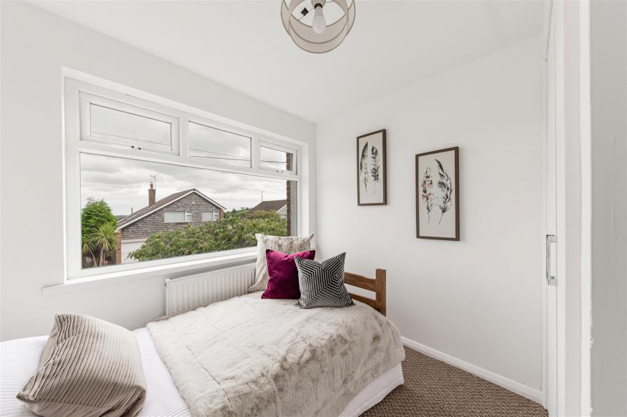 11 Moyra Crescent
