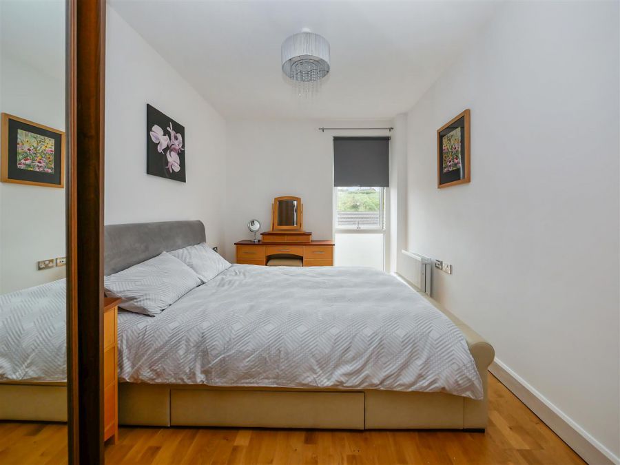 Apartment, 21 The Keel Building 33 Annadale Crescent