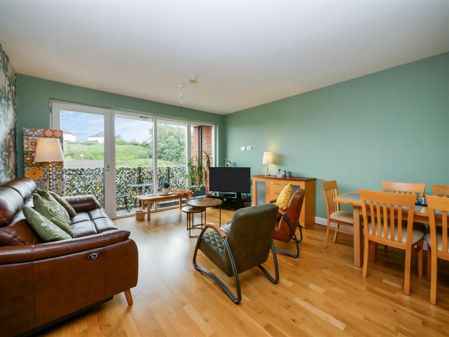 Apartment, 21 The Keel Building 33 Annadale Crescent