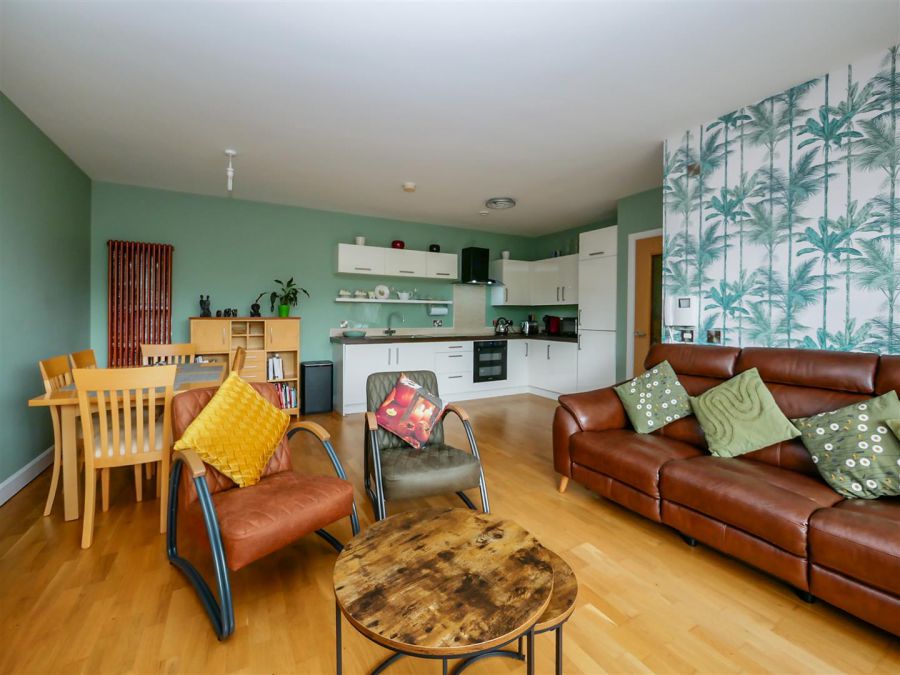 Apartment, 21 The Keel Building 33 Annadale Crescent