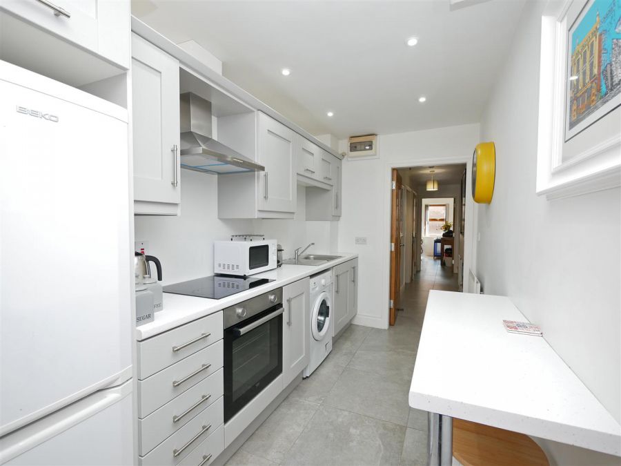 Apt 4, 167 University Street, Ormeau Road