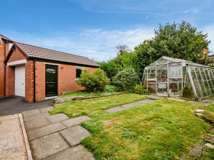 50 Wynchurch Park