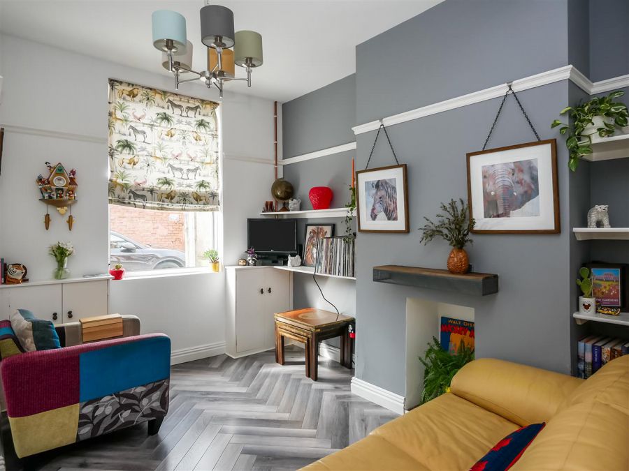 15 Gipsy Street