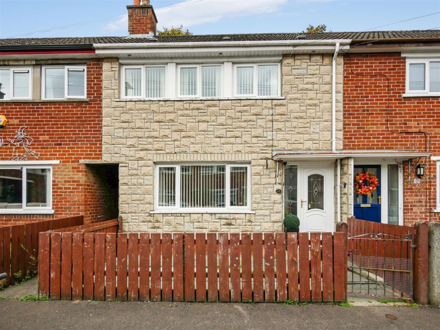 28 Minnowburn Drive, Belvoir Park