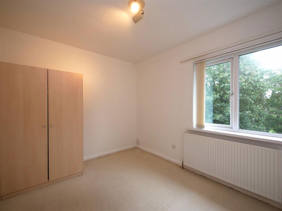 28 Minnowburn Drive, Belvoir Park