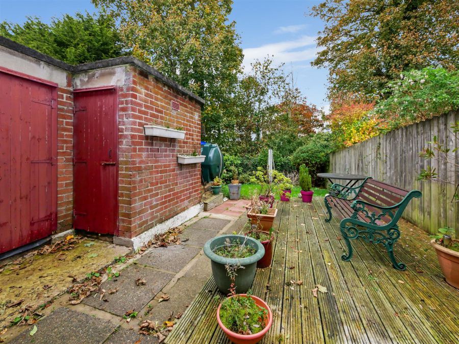 28 Minnowburn Drive, Belvoir Park