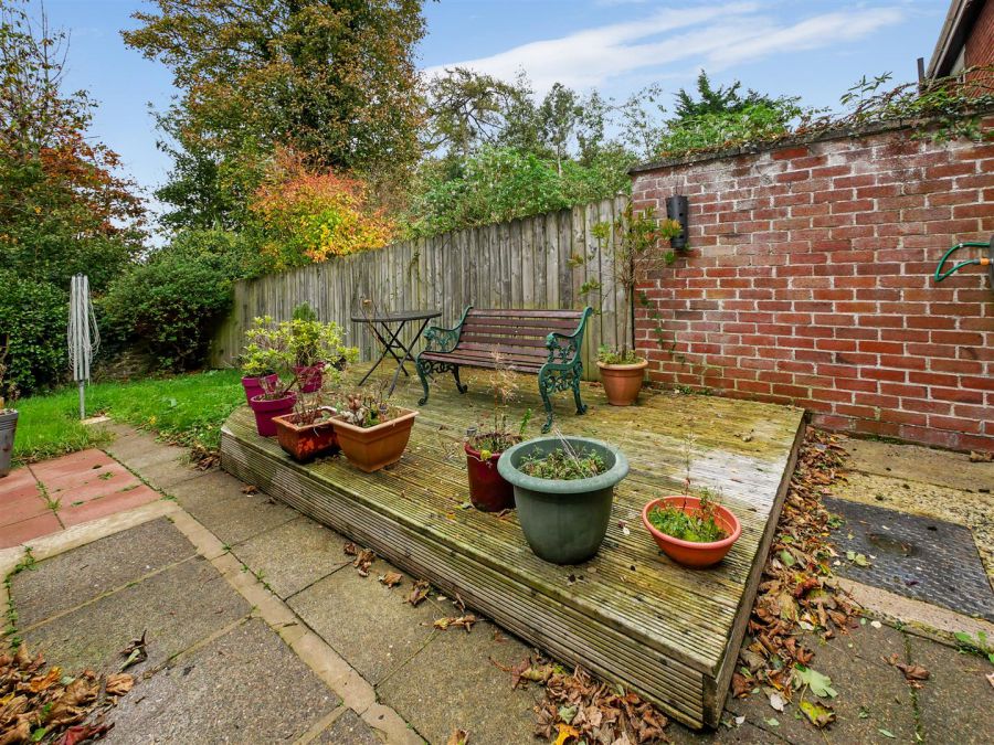 28 Minnowburn Drive, Belvoir Park