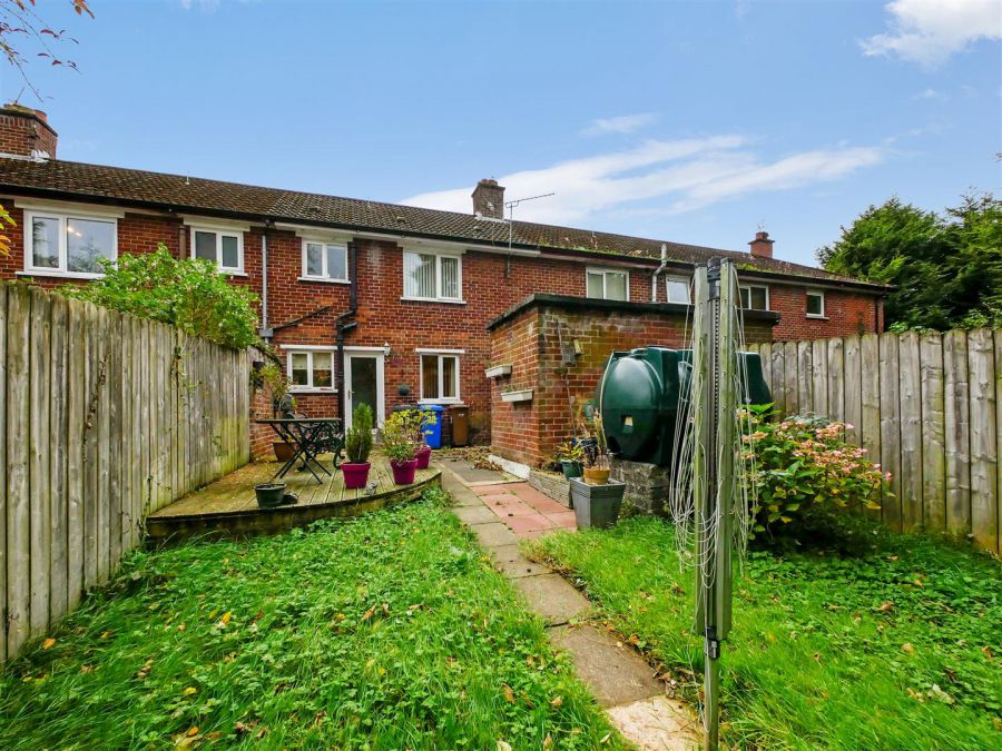 28 Minnowburn Drive, Belvoir Park