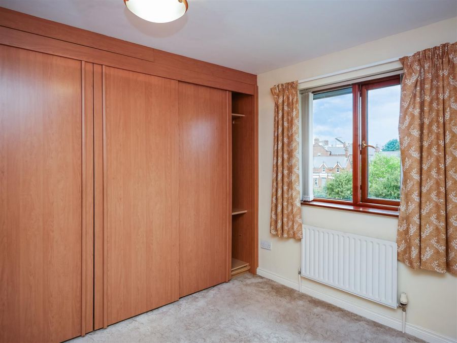 Apt 6 Dunbrae
