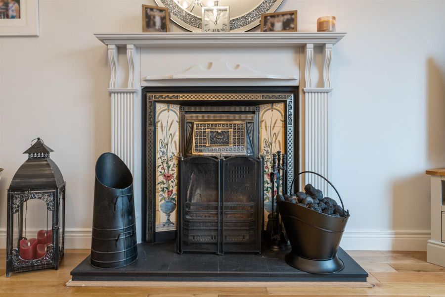 48 Knockbracken Manor