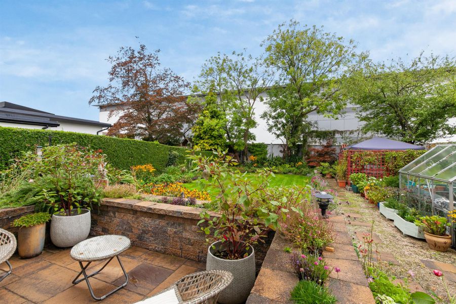 12 Ravenhill Park Gardens