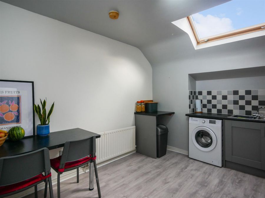 Apt 5 6A Rosetta Park