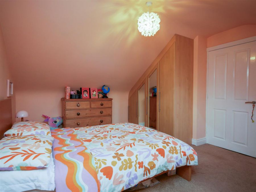 Apt 5 6A Rosetta Park