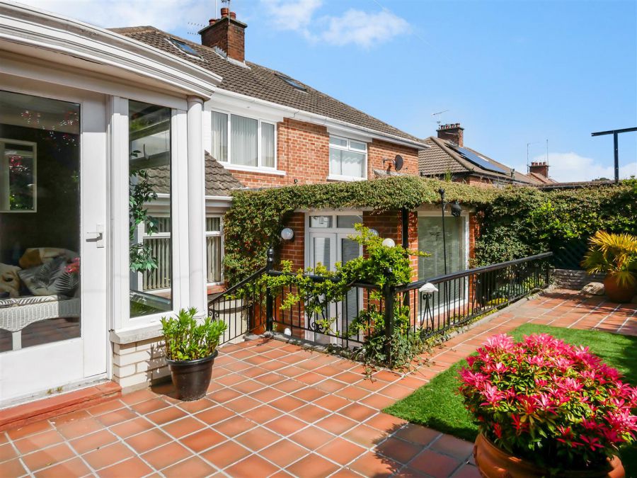 25 Coolpark Avenue