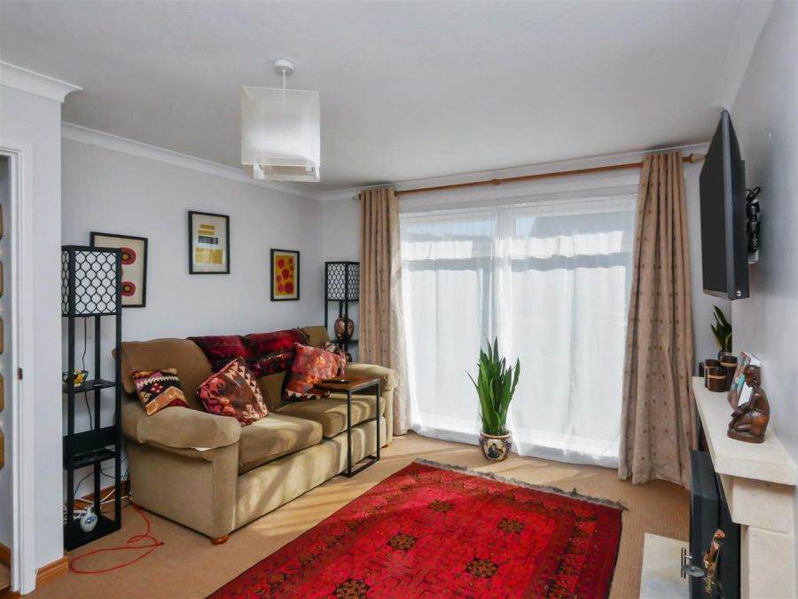 19 Meadowvale Park