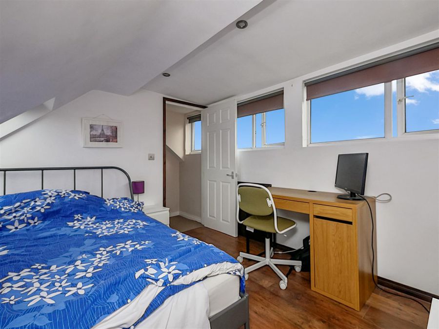 30 Ardpatrick Gardens, Castlereagh Road