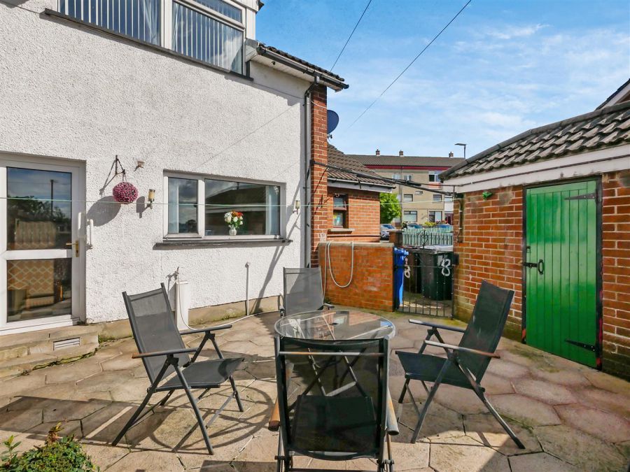 8 Castlerobin Road