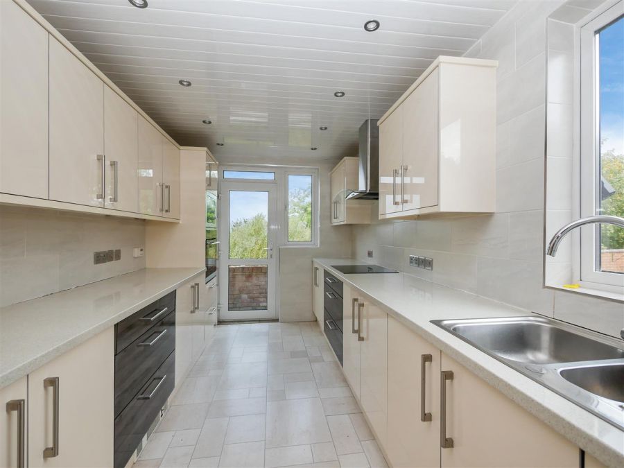 15 Castlemore Park, Casaeldona