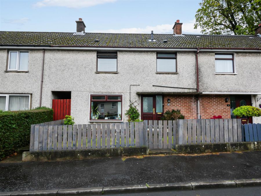 4 Castlecoole Park, Belvoir Park