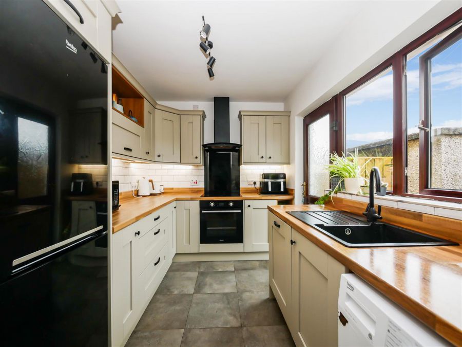 4 Castlecoole Park, Belvoir Park