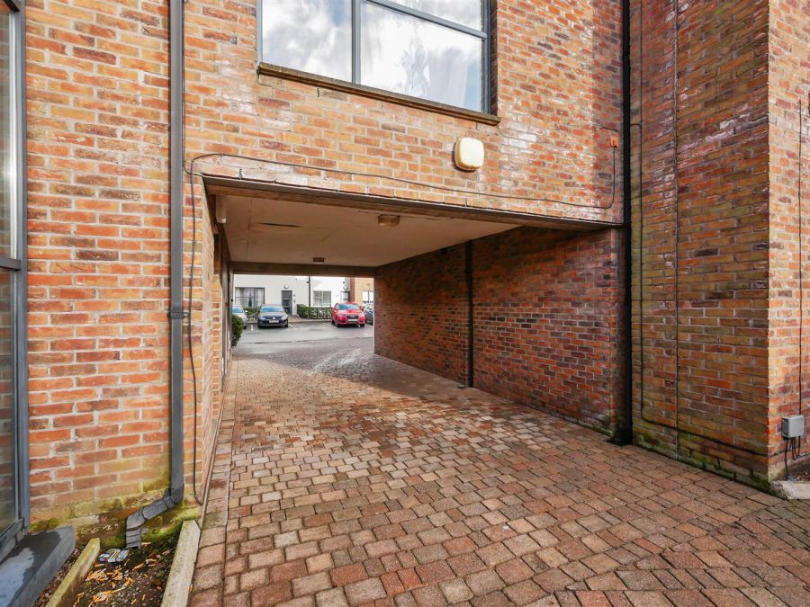 Apt 1 Carolan Place 45 Rossmore Drive, Ormeau Road