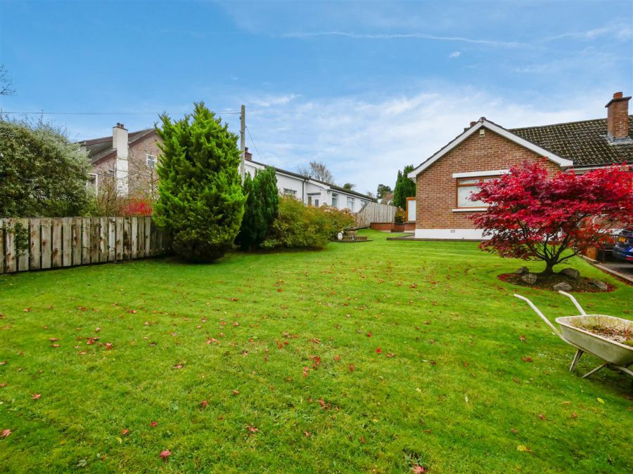 16 Killynure Avenue, Saintfield Road