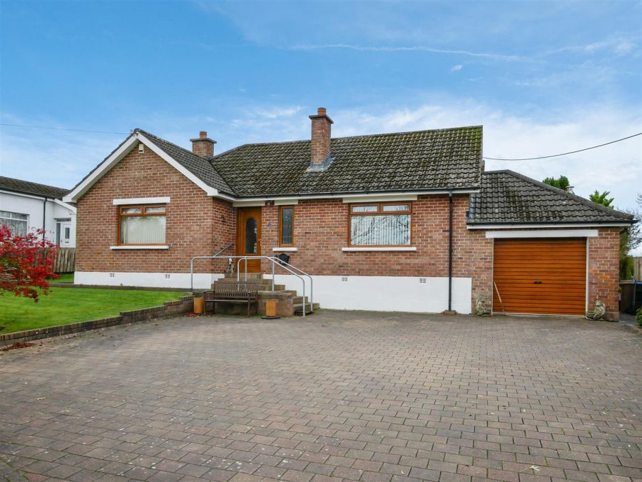 16 Killynure Avenue, Saintfield Road