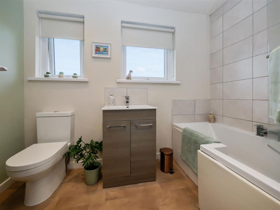 5 Killynure Road, Church Road