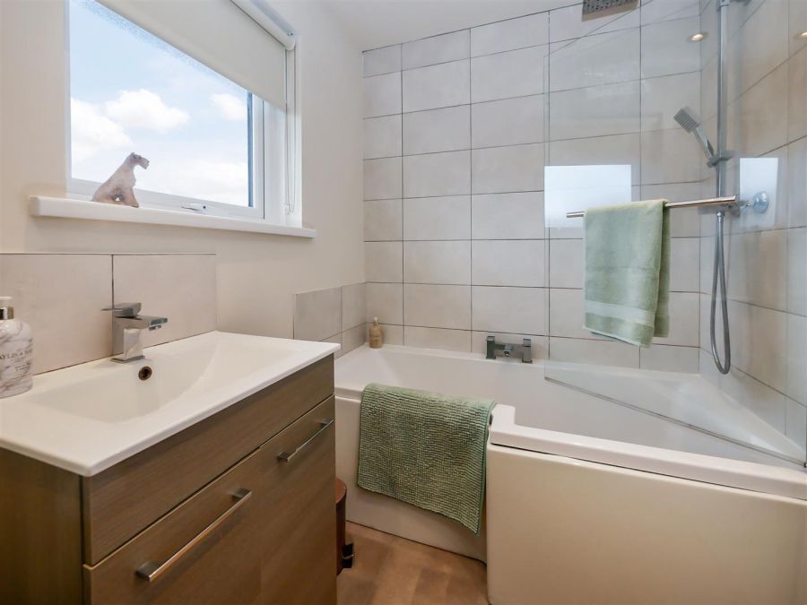 5 Killynure Road, Church Road