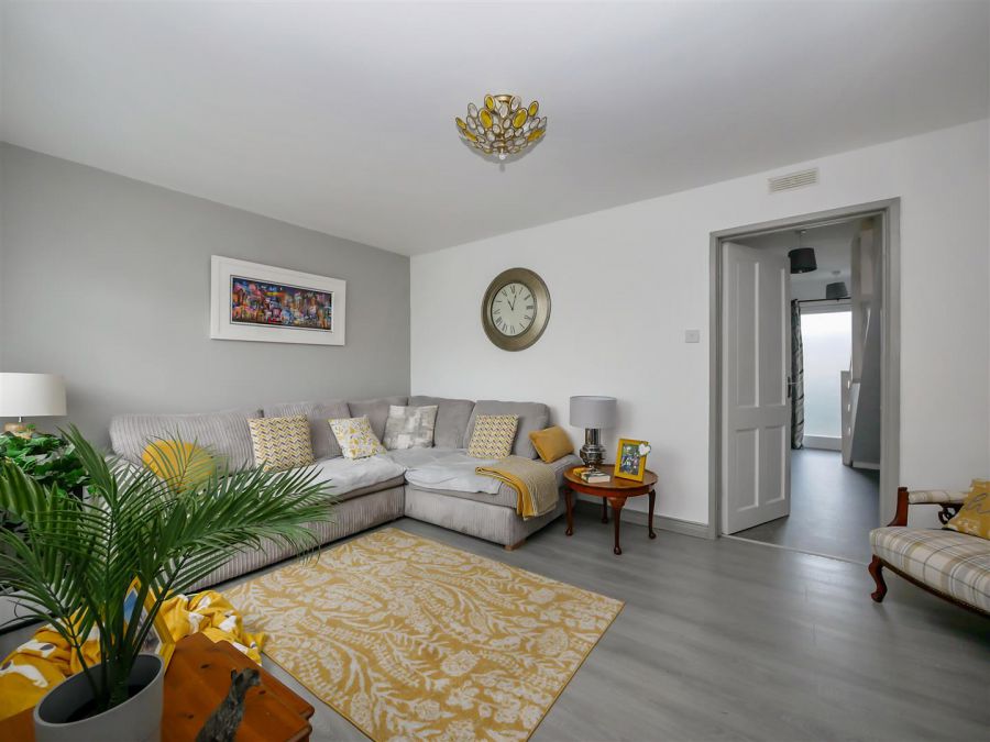 5 Killynure Road, Church Road