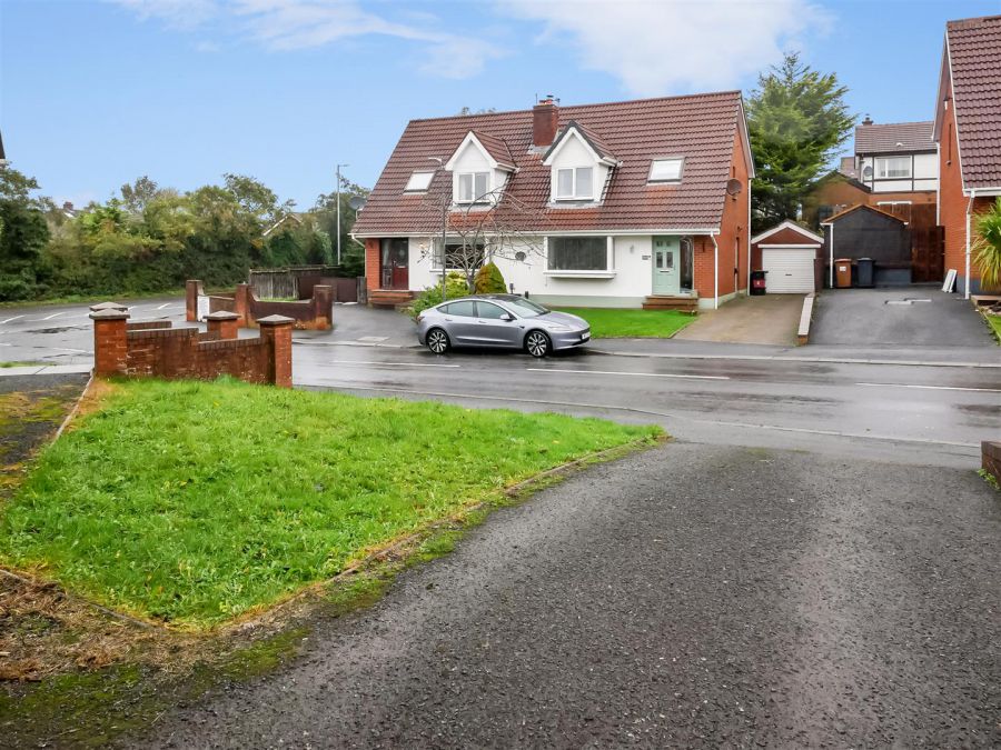3 Upper Malvern Park, Cairnshill Road
