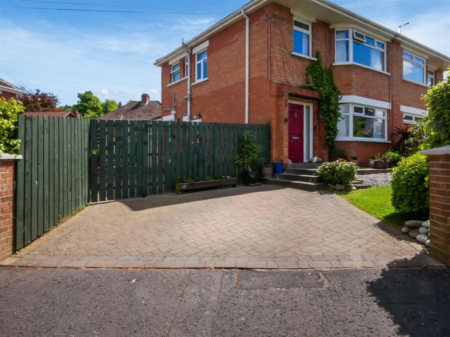 1 Tudor Avenue, Upper Cregagh Road