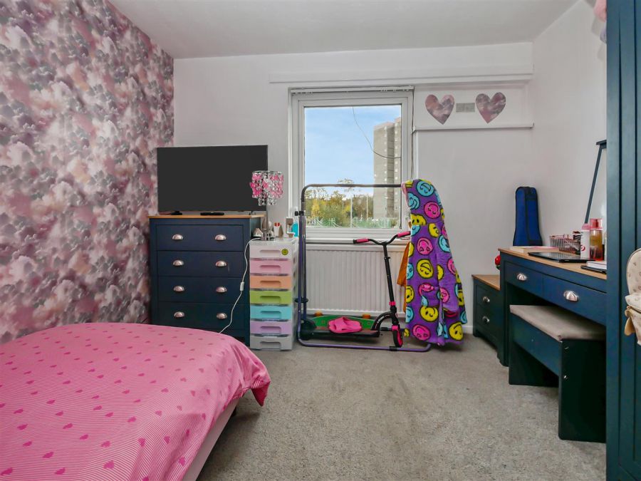 4 Drumart Walk, Belvoir Park