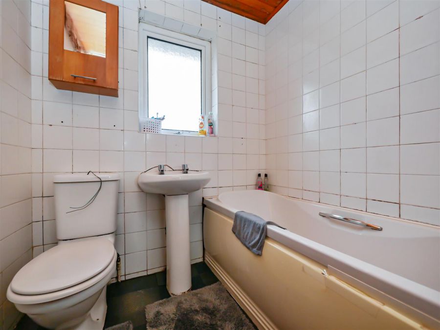 4 Drumart Walk, Belvoir Park