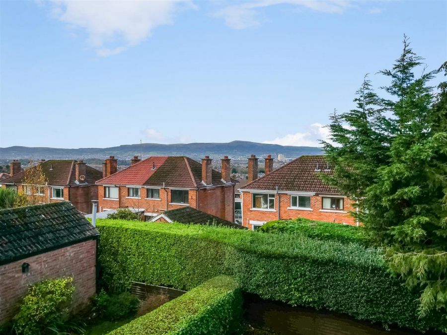 25 Beechgrove Gardens