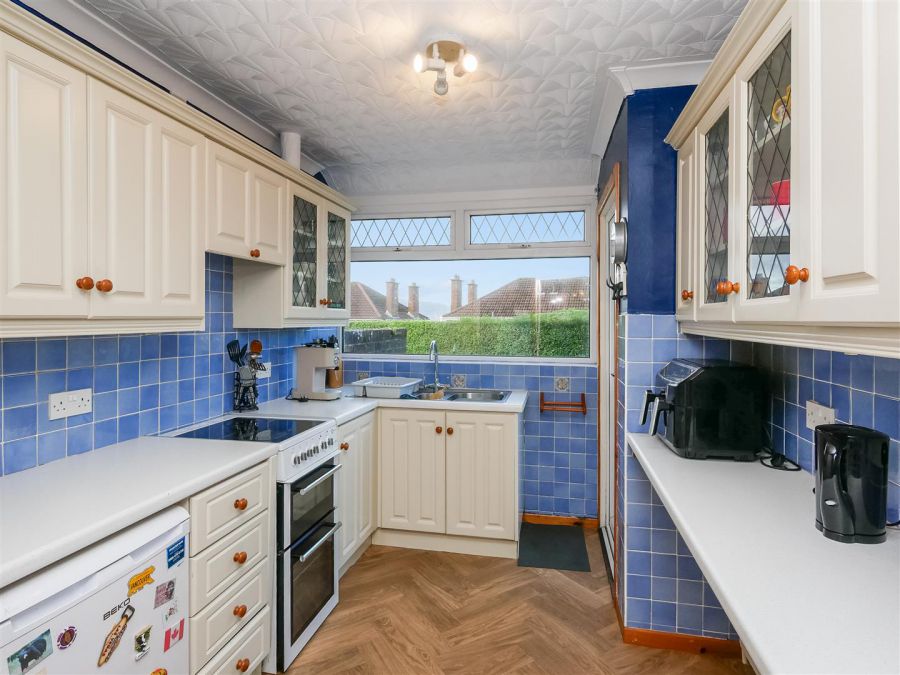 25 Beechgrove Gardens