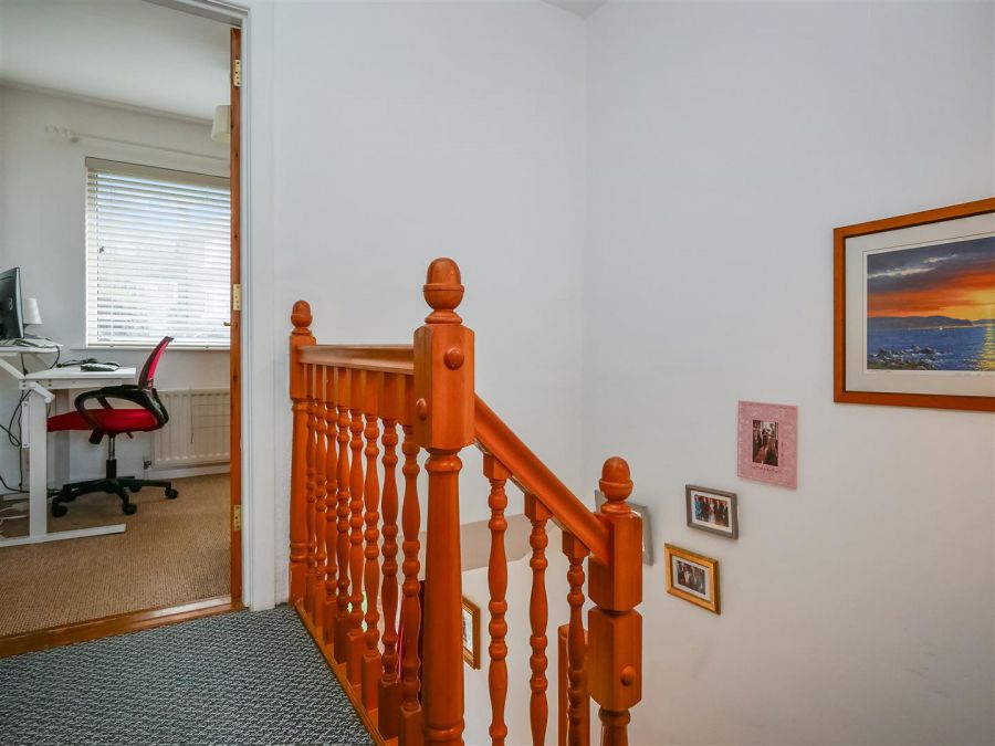 25 Beechgrove Gardens