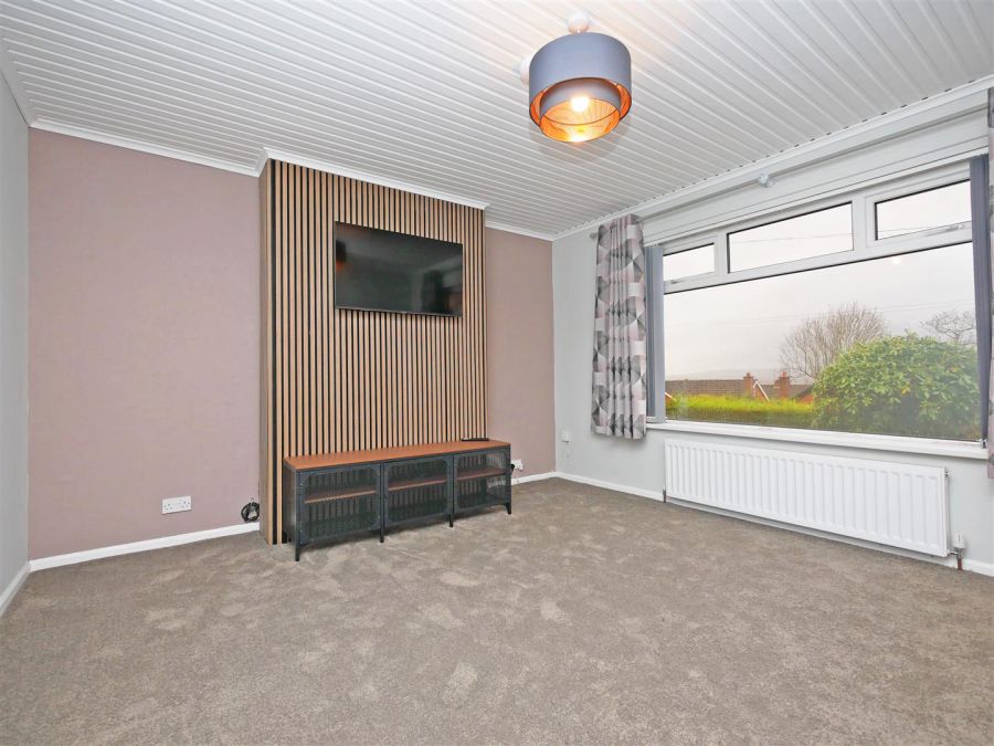 12 Beechill Park East