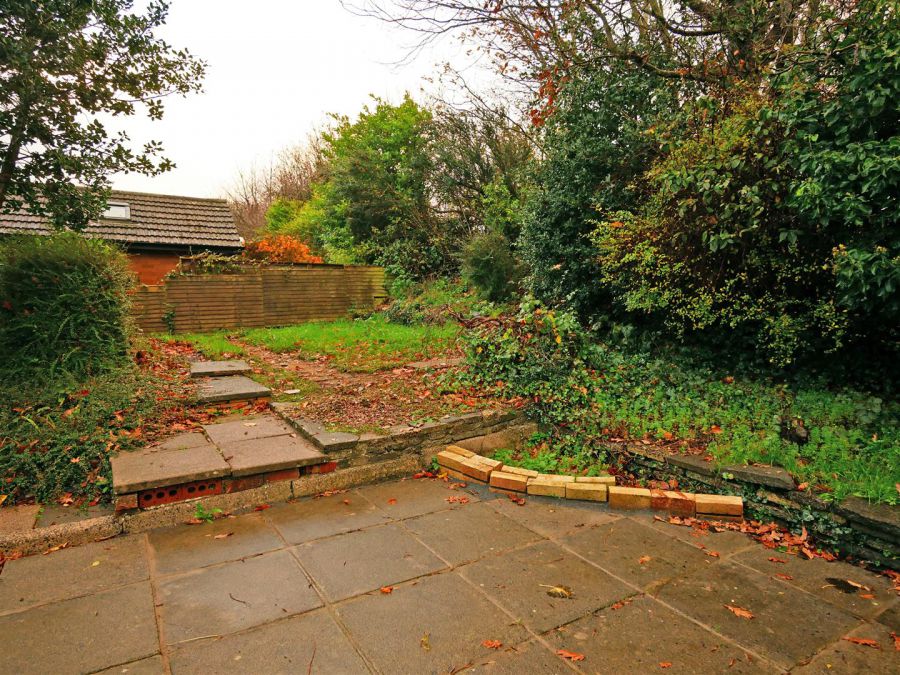 12 Beechill Park East