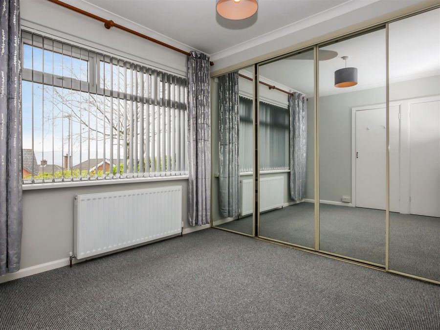 12 Beechill Park East