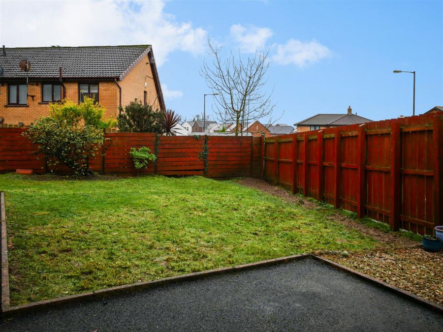 11 Laurelgrove Avenue