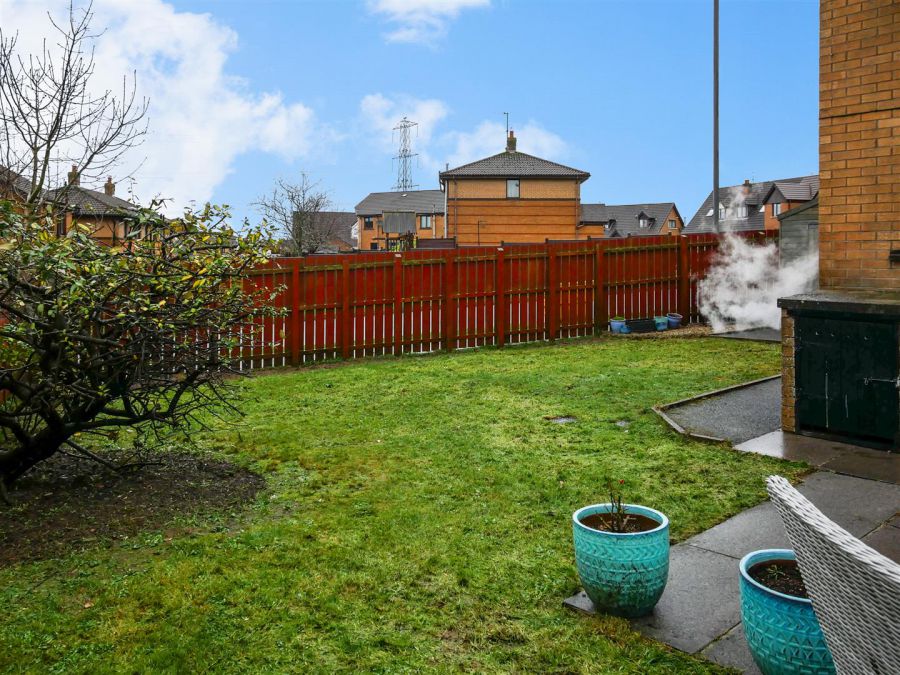 11 Laurelgrove Avenue