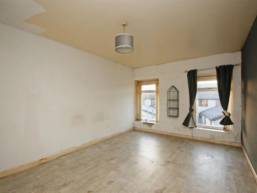 16-18 Railway Terrace