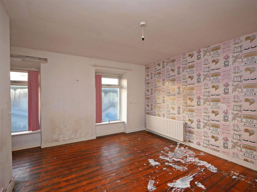 16-18 Railway Terrace