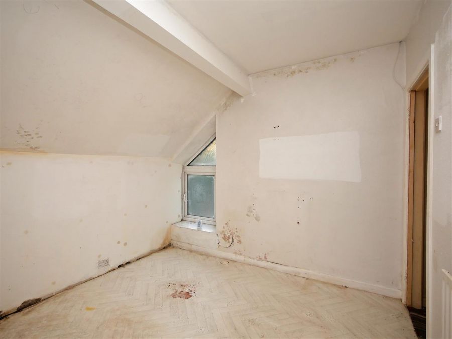 16-18 Railway Terrace