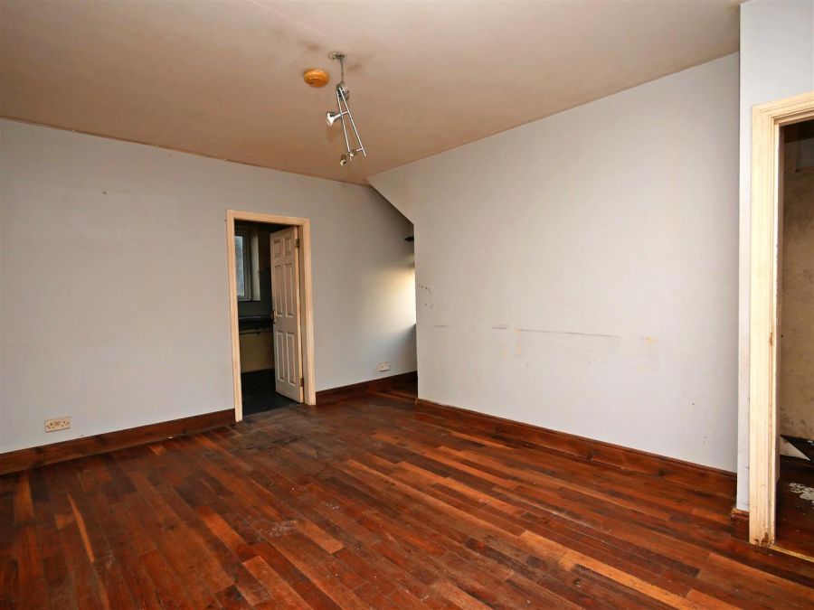 16-18 Railway Terrace